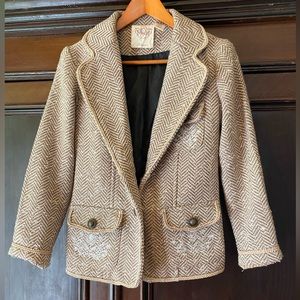 Lulumari blazer size medium